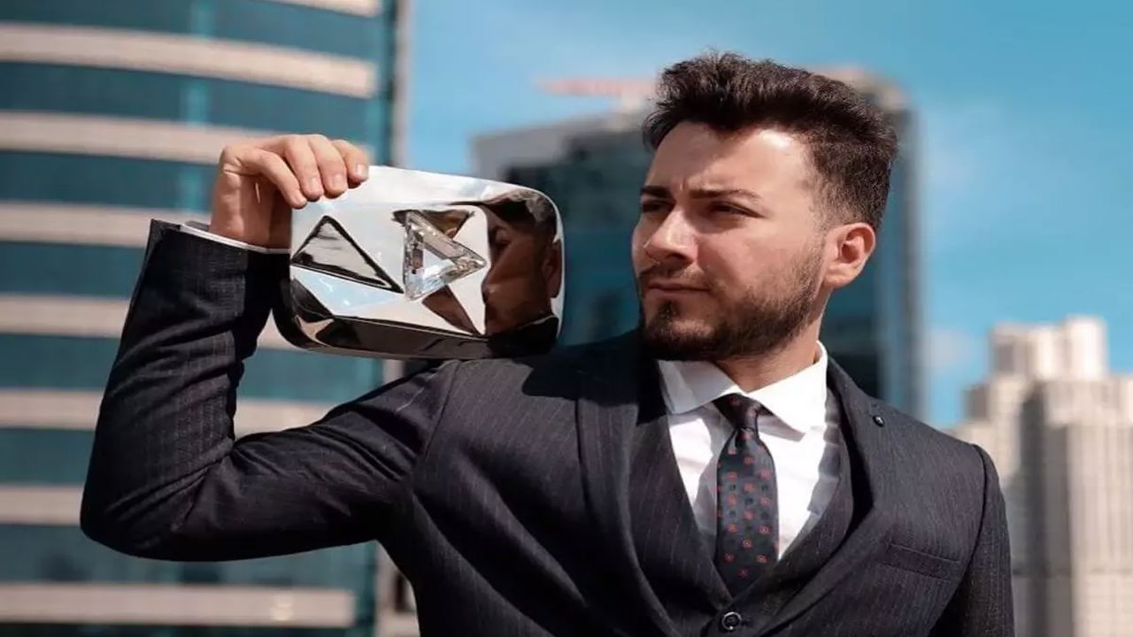 Enes Batur Gözaltına Alındı: İstanbul Havalimanı’nda Yakalama