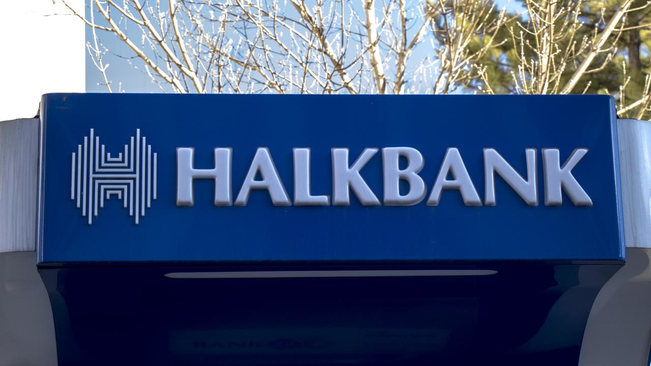 Halkbank Emekli Kredisi Duyuruldu: 15 Şubat Sonrası Faiz Oranları Nedir? 250.000 TL Emekli Kredisi